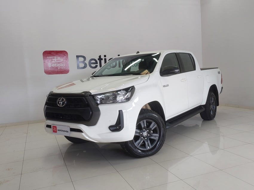 toyota hilux 2.8 d-4d turbo diesel cd sr 4x4 automatico 4p 202521