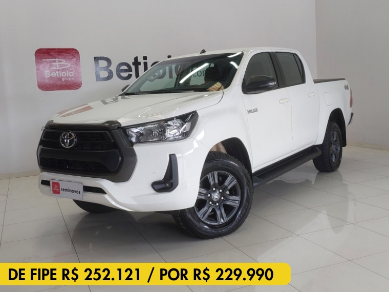 toyota hilux 2.8 d-4d turbo diesel cd sr 4x4 automatico 4p 2025