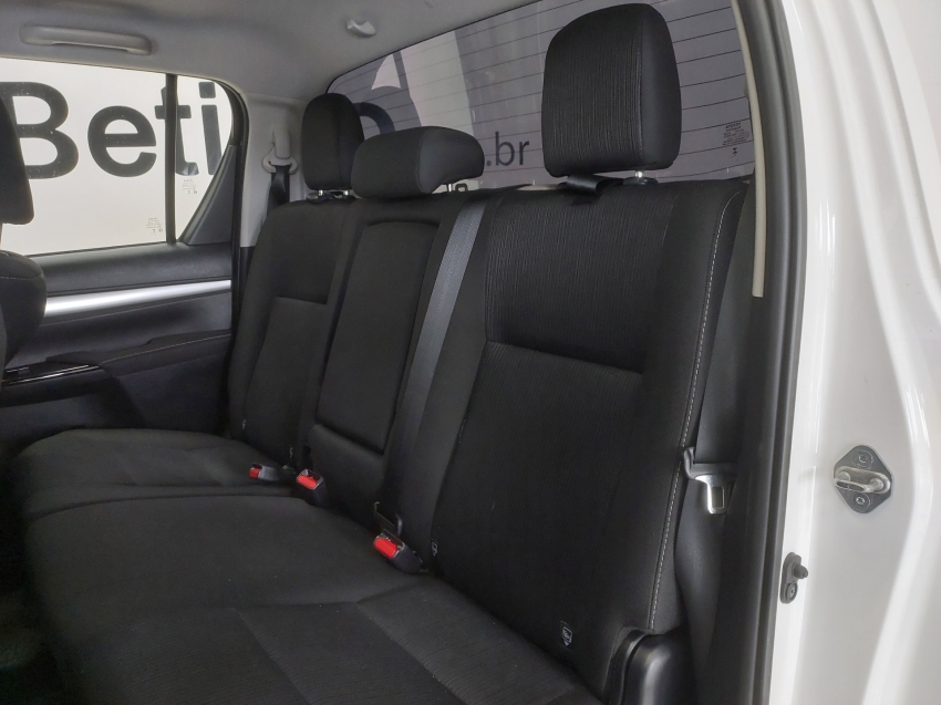 toyota hilux 2.8 d-4d turbo diesel cd sr 4x4 automatico 4p 20259