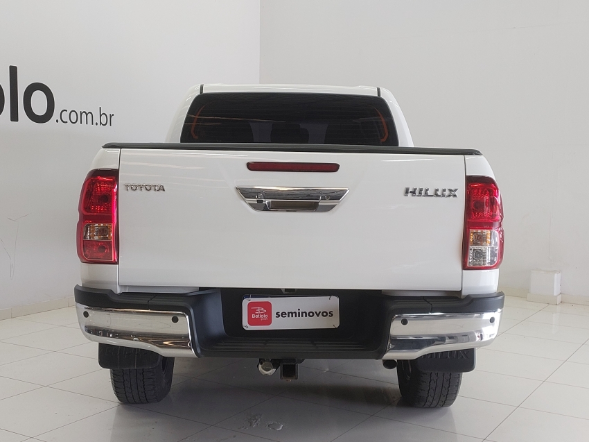 toyota hilux 2.8 d-4d turbo diesel cd sr 4x4 automatico 4p 20255