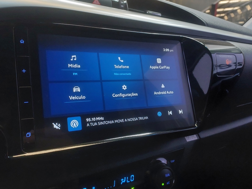 toyota hilux 2.8 d-4d turbo diesel cd sr 4x4 automatico 4p 202412