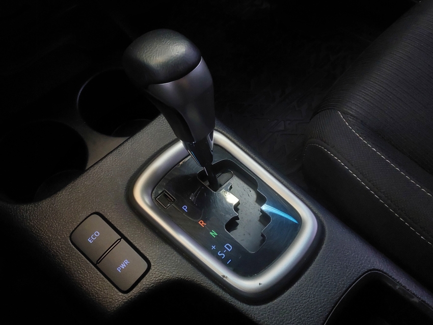 toyota hilux 2.8 d-4d turbo diesel cd sr 4x4 automatico 4p 202413