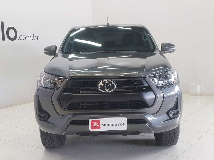 toyota hilux 2.8 d-4d turbo diesel cd sr 4x4 automatico 4p 20242