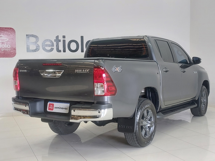 toyota hilux 2.8 d-4d turbo diesel cd sr 4x4 automatico 4p 20244