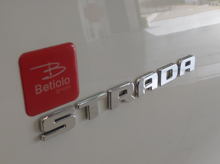 fiat strada 1.3 firefly flex freedom cd manual 4p 202517