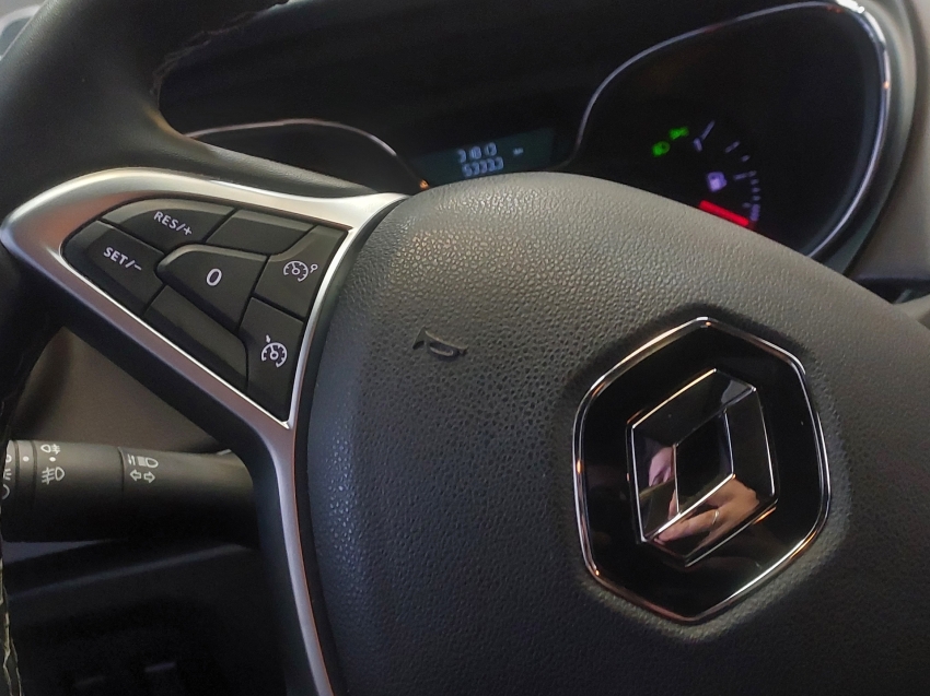 renault captur 1.3 tce flex iconic x-tronic 4p automatico 202315