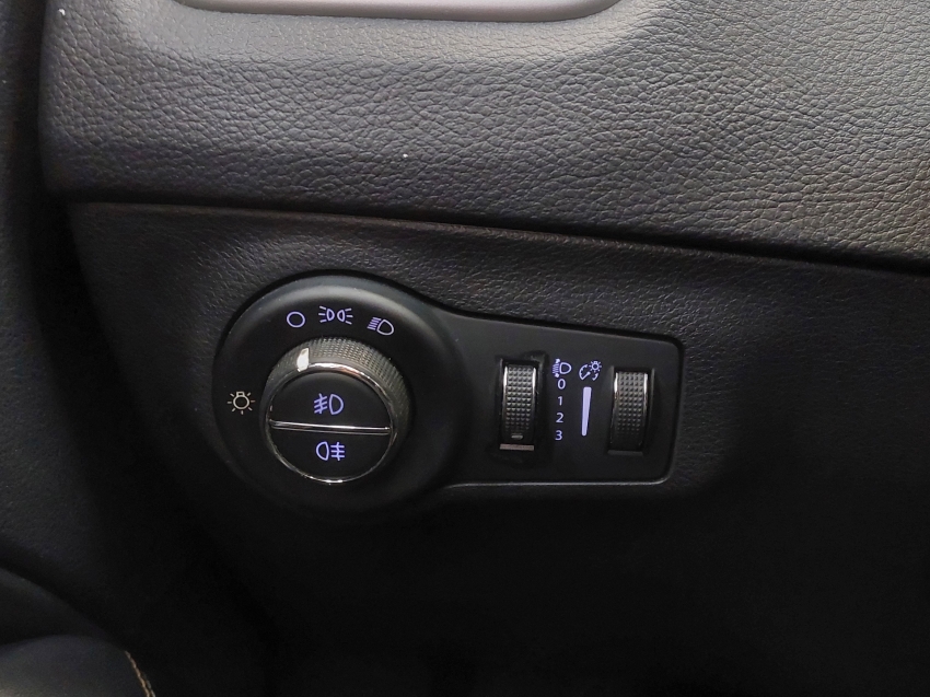 jeep compass 2.0 16v flex longitude automatico 4p 201918