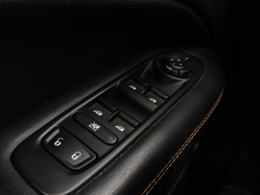 jeep compass 2.0 16v flex longitude automatico 4p 201919