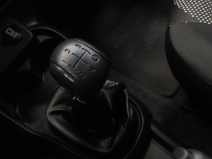 fiat mobi 1.0 evo flex like. manual 4p 202513