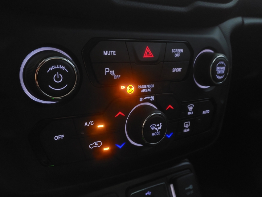 jeep renegade 1.8 16v flex sport 4p automatico 202011