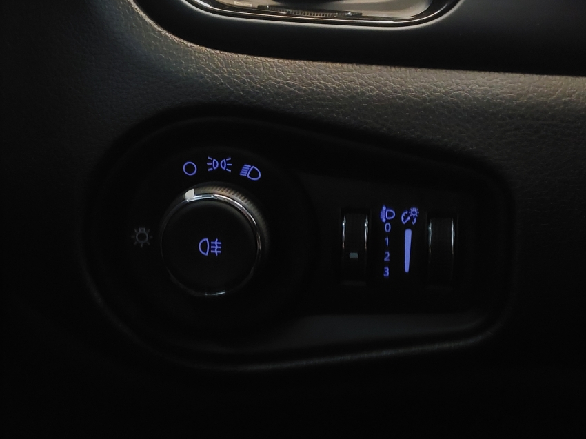 jeep renegade 1.8 16v flex sport 4p automatico 202018