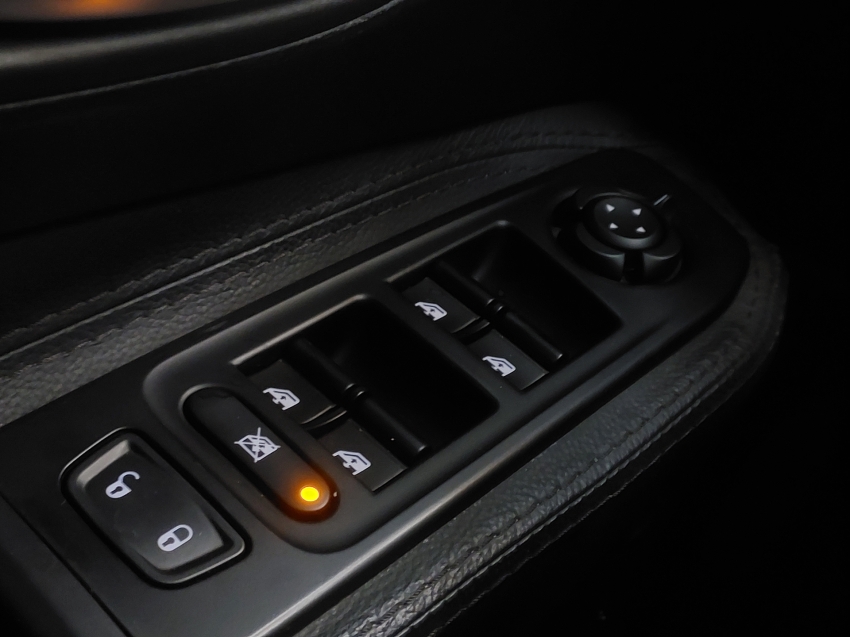 jeep renegade 1.8 16v flex sport 4p automatico 202017