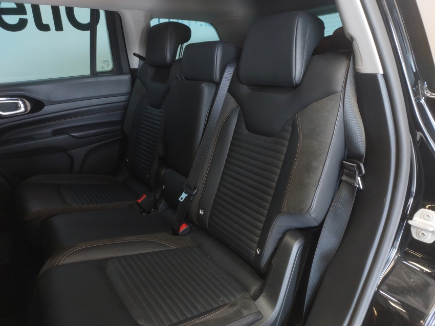 jeep commander 2.0 td380 turbo diesel limited at9 4p automatico 20239