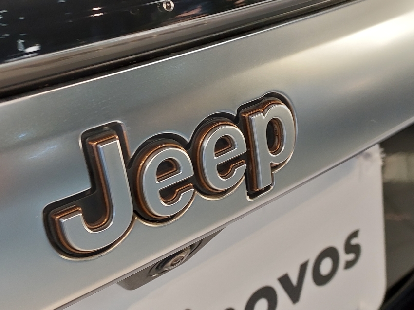 jeep commander 2.0 td380 turbo diesel limited at9 4p automatico 202328