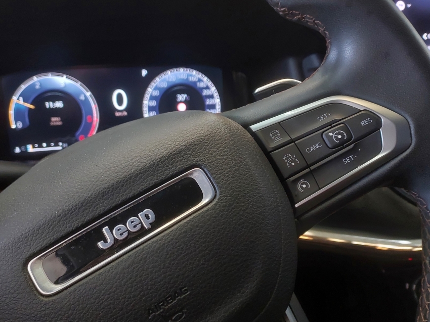 jeep commander 2.0 td380 turbo diesel limited at9 4p automatico 202320