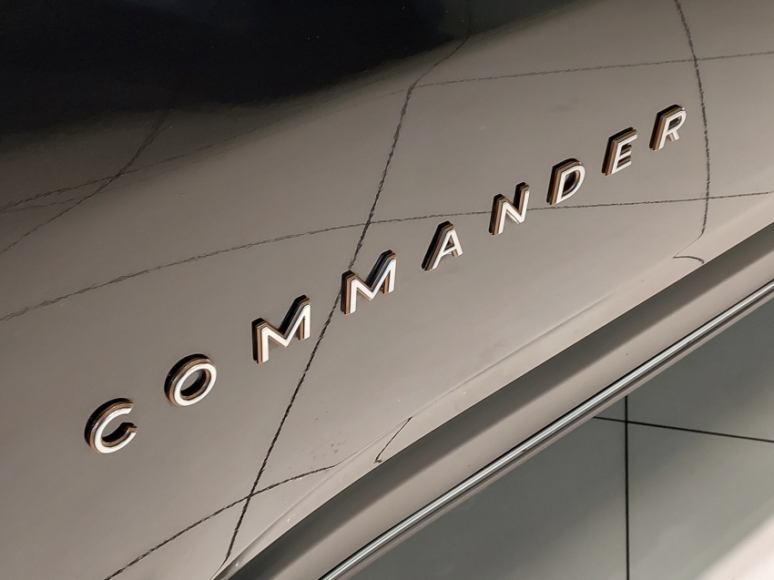 jeep commander 2.0 td380 turbo diesel limited at9 4p automatico 202330