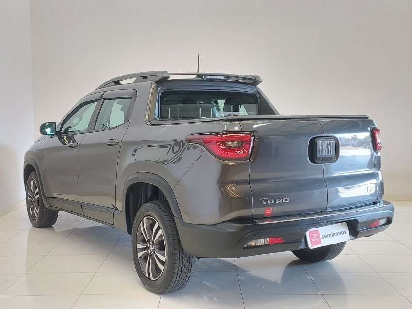 fiat toro 1.3 turbo 270 flex freedom at6 4p automatico 20243