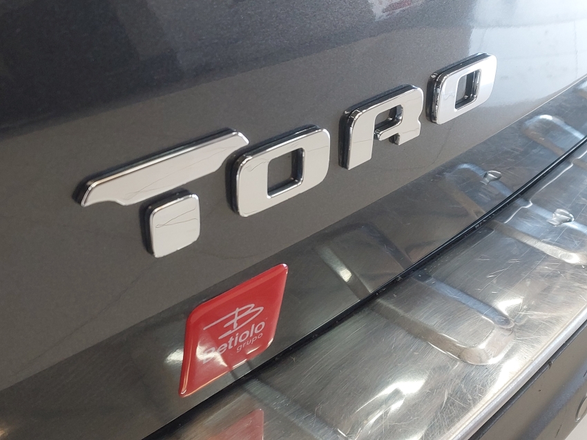 fiat toro 1.3 turbo 270 flex freedom at6 4p automatico 202419