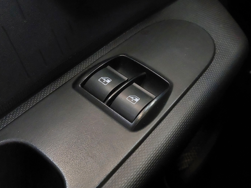 fiat mobi 1.0 evo flex like. manual 4p 202314