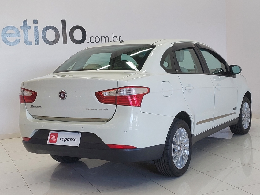 fiat grand siena 1.6 mpi essence 16v flex 4p automatizado automatico 20156