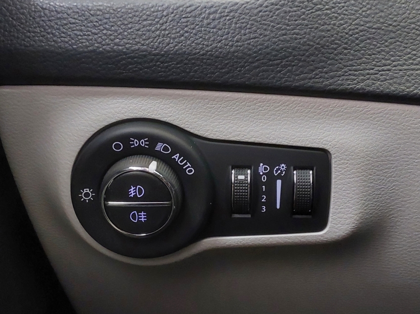 jeep compass 2.0 16v flex longitude automatico 4p 201918