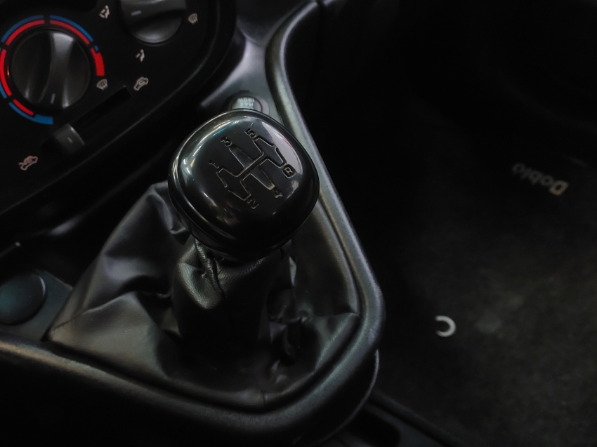 fiat doblo 1.8 mpi essence 7l 16v flex 4p manual 202014