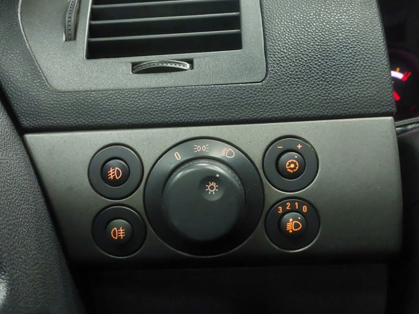 chevrolet vectra 2.0 mpfi gt hatch 8v flex 4p manual 201017