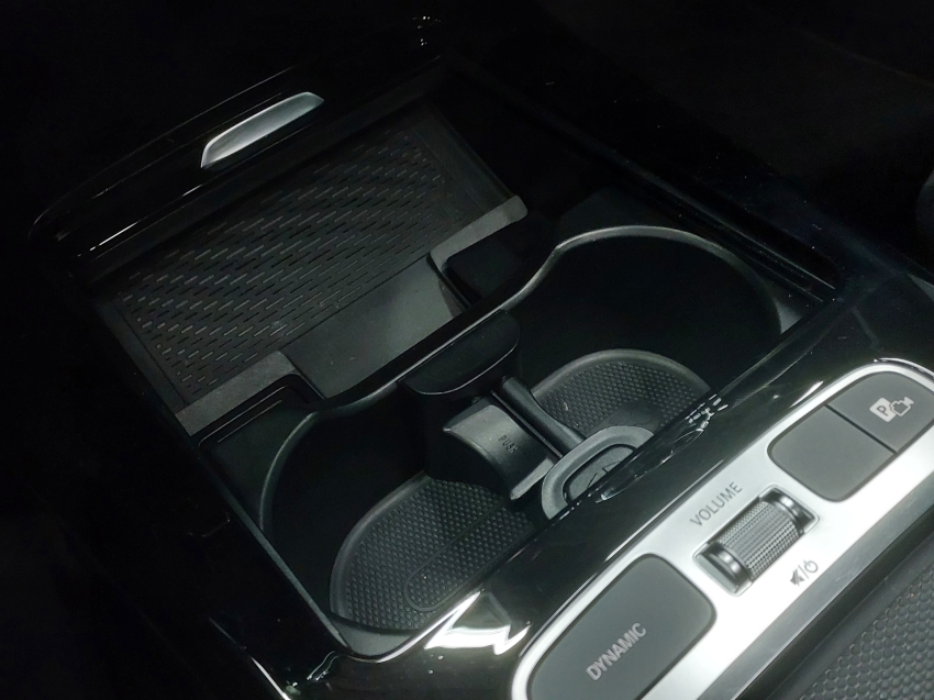 mercedes-benz cla 200 1.3 mhev amg line 7g-dct flex 4p automatico 202515