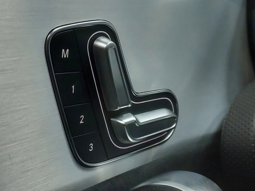 mercedes-benz cla 200 1.3 mhev amg line 7g-dct flex 4p automatico 202519