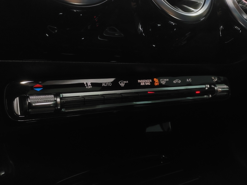 mercedes-benz cla 200 1.3 mhev amg line 7g-dct flex 4p automatico 202512