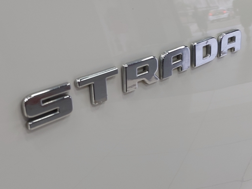 fiat strada 1.3 firefly flex freedom cd manual 4p 202318