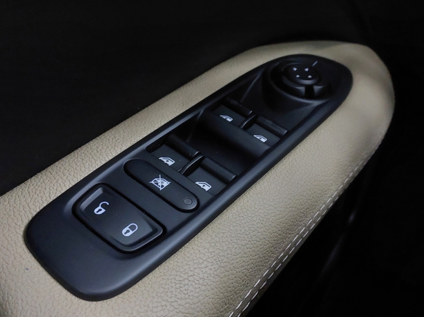 jeep compass 2.0 16v flex sport automatico 4p 201816