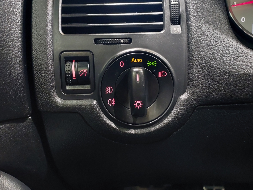 volkswagen golf 1.6 mi sportline limited edition 8v flex 4p manual 201314