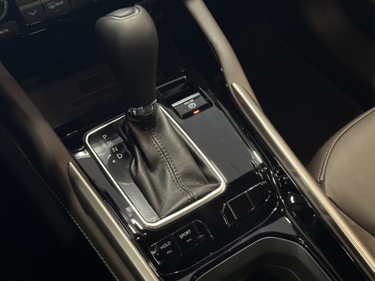 jeep commander 1.3 t270 turbo flex overland mhev at6 gasolina 4p automatico 202713