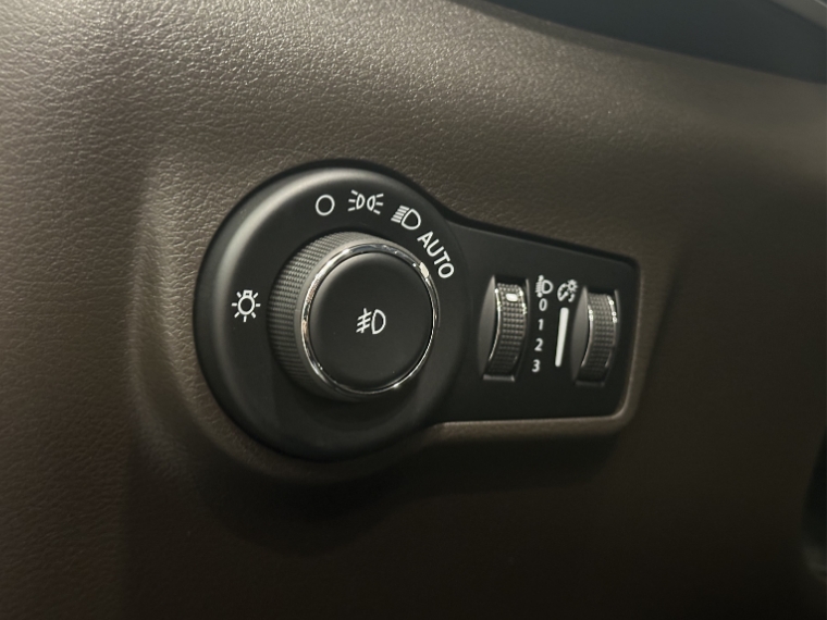 jeep commander 1.3 t270 turbo flex overland mhev at6 gasolina 4p automatico 202711