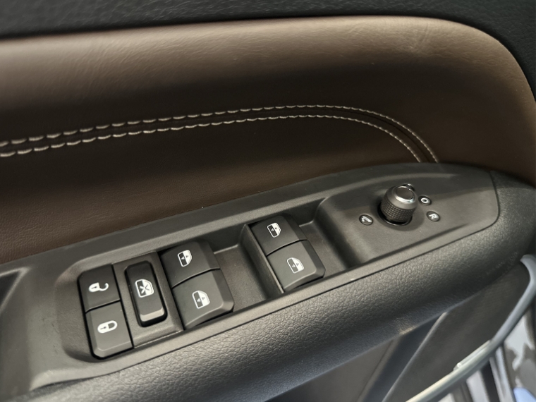 jeep commander 1.3 t270 turbo flex overland mhev at6 gasolina 4p automatico 202710