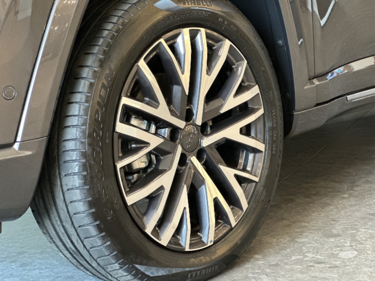 jeep commander 1.3 t270 turbo flex overland mhev at6 gasolina 4p automatico 202720