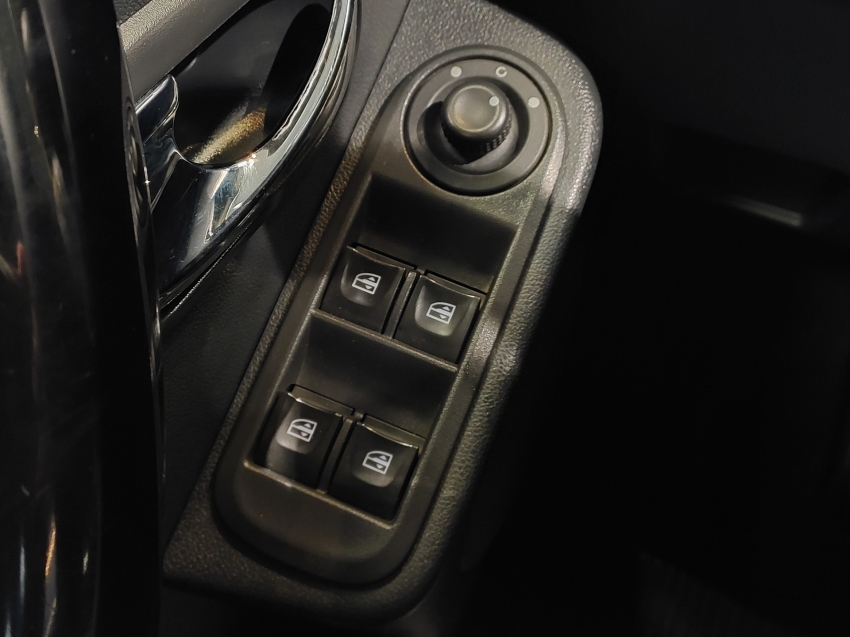 renault duster oroch 1.6 16v sce flex dynamique manual 4p 202015