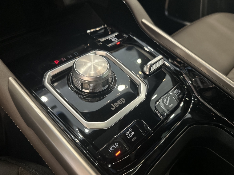 jeep commander 2.2 turbo diesel overland at9 4p automatico 202611