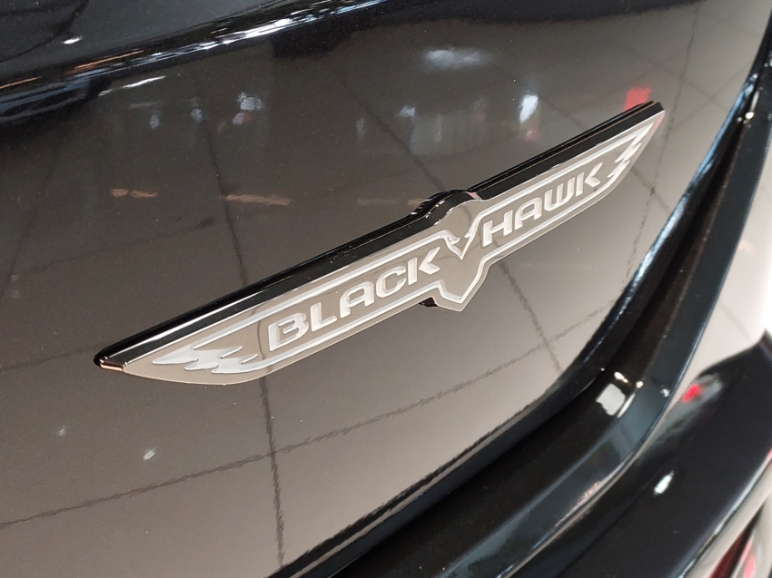 jeep commander 2.0 hurricane 4 turbo gasolina blackhawk at9 4p automatico 202523