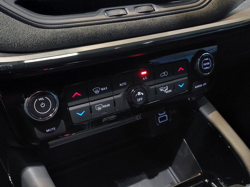 jeep commander 2.0 hurricane 4 turbo gasolina blackhawk at9 4p automatico 202514