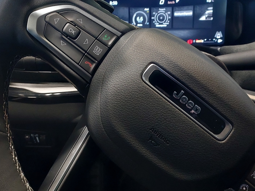 jeep commander 2.0 hurricane 4 turbo gasolina blackhawk at9 4p automatico 202519