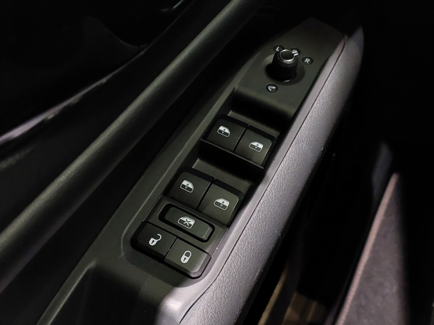 jeep commander 2.0 hurricane 4 turbo gasolina blackhawk at9 4p automatico 202521