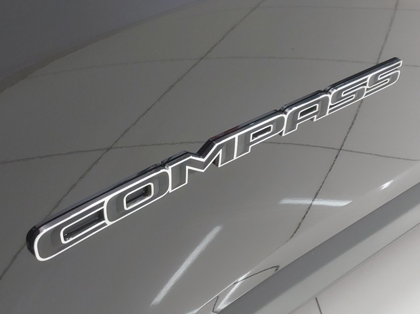 jeep compass 1.3 t270 turbo flex longitude at6 4p automatico 202221