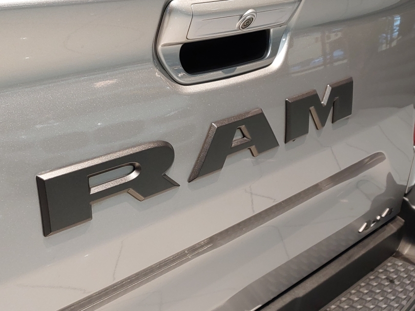 ram rampage 2.0 turbo diesel rebel 4x4 automatico gasolina 4p 202422