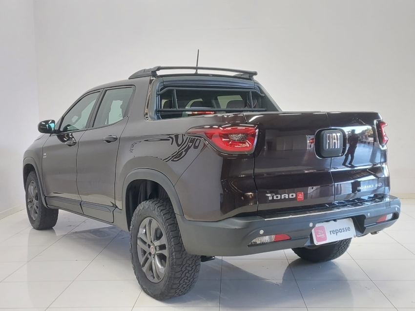 fiat toro 2.0 16v turbo diesel endurance 4wd at9 4p automatico 20204