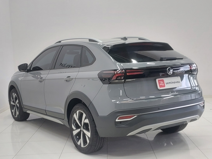 volkswagen nivus 1.0 200 tsi total flex highline automatico 4p 20243