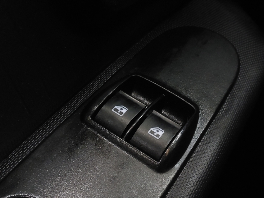 fiat mobi 1.0 evo flex like. manual 4p 202414