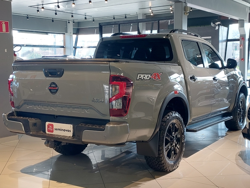 nissan frontier 2.3 16v turbo diesel pro4x cd 4x4 automatico 4p 20235