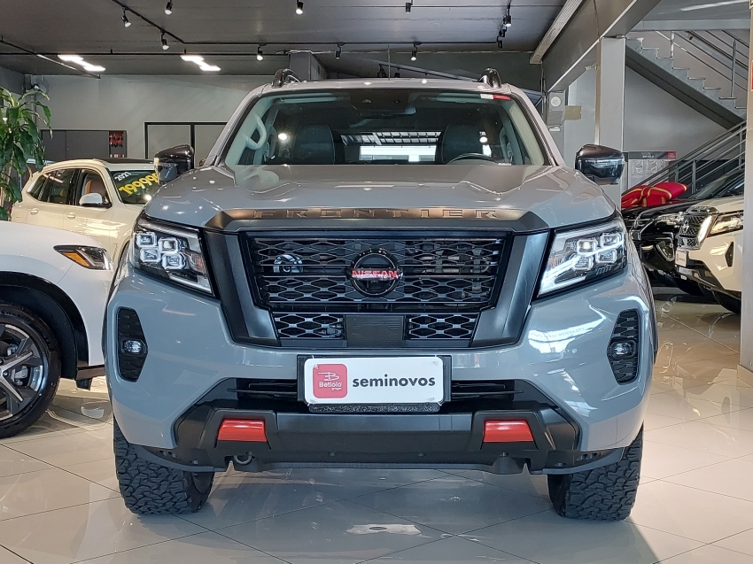 nissan frontier 2.3 16v turbo diesel pro4x cd 4x4 automatico 4p 20232